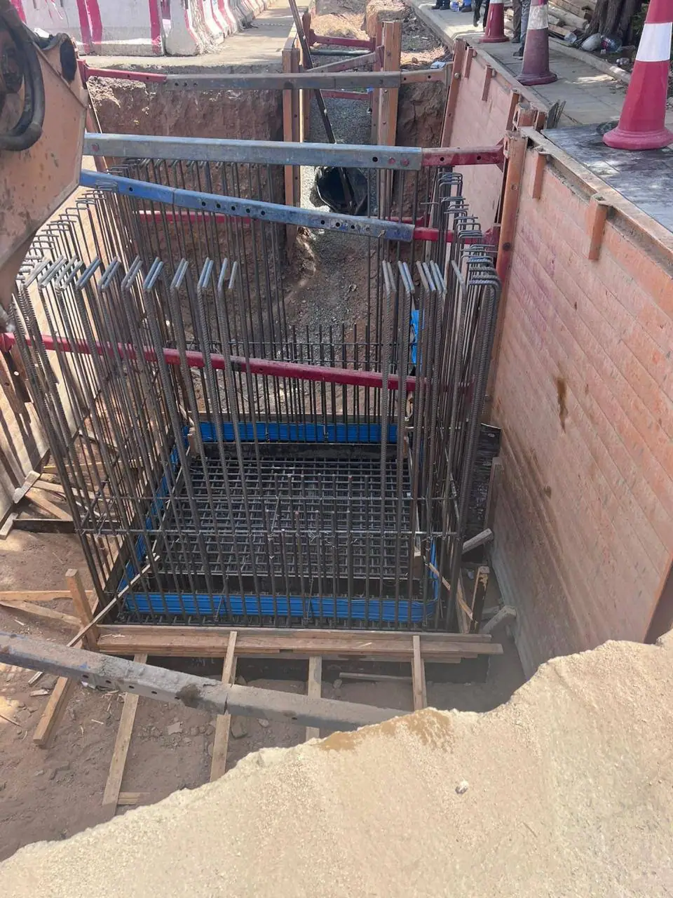 Chamber reinforcement